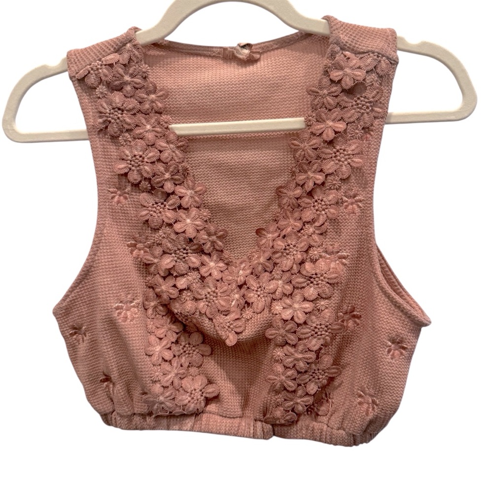 POL Pink Floral Crochet V-Neck Tank Top